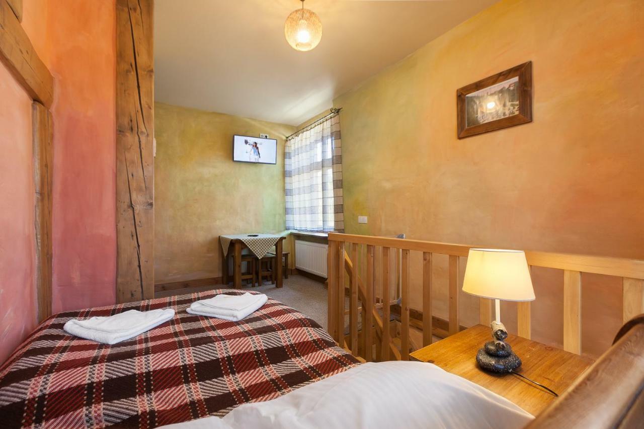 Gosciniec Pod Lipa Bed & Breakfast Szklarska Poreba Ngoại thất bức ảnh